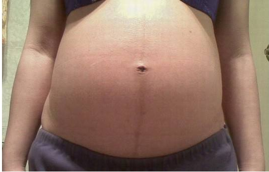 孕妈在孕期中有这些反应的，很可能怀的是女宝，过来人都应验了！
